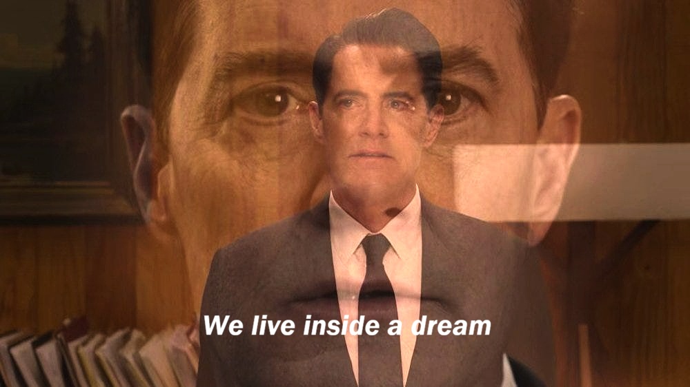 choppingwoodpod's tweet photo. Twin Peaks 1990
Twin Peaks 2017 https://t.co/mG5XjtWSAS