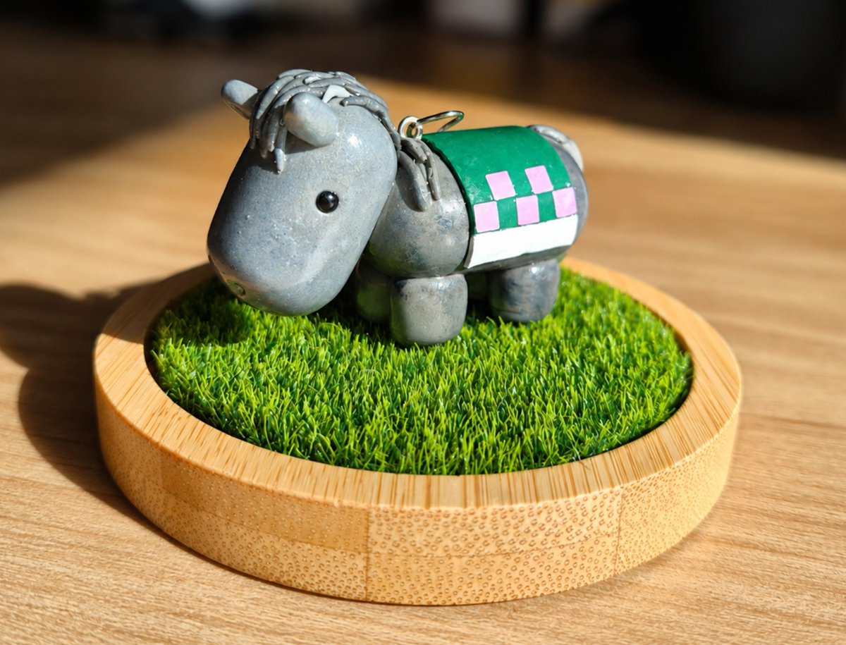 TracksideCharms's tweet photo. Welcome to Trackside Charms 🏇

Your horse. In your pocket. 🐴
Handmade polymer clay keychains &amp; mini figures for racing fans, owners &amp; syndicates. Fully customised to you!

Your horse. Your silks. Your champion.

Send a DM to order! 
#Racing #horseracing https://t.co/oyDGOHVoEI