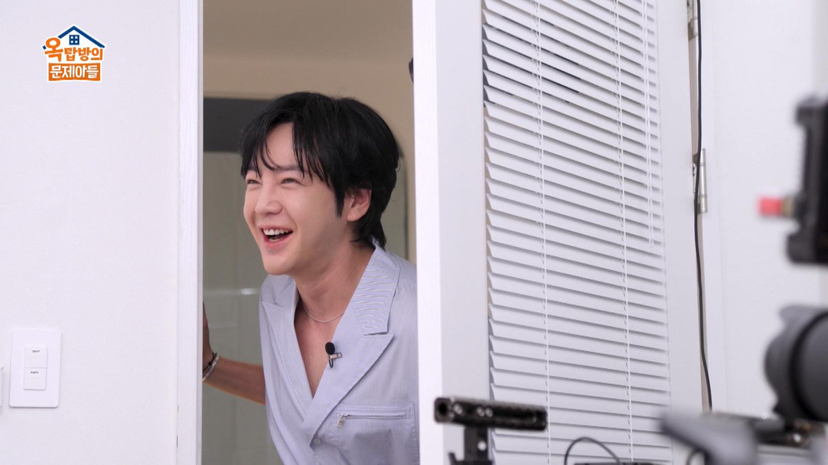 KBSJAPAN's tweet photo. 📢

『クイズバラエティ～屋根部屋の問題児たち セレクト』

#チャン・グンソク (AP＝アジアのプリンス♡)
が初登場✨⛄
日本初放送でお届けします！

📅毎週金曜 10:50～

ぜひお見逃しなく🏠

#옥탑방의문제아들

スカパー！で見る⇒https://t.co/pRUm6fl9sI https://t.co/JCjFCZ4f3b