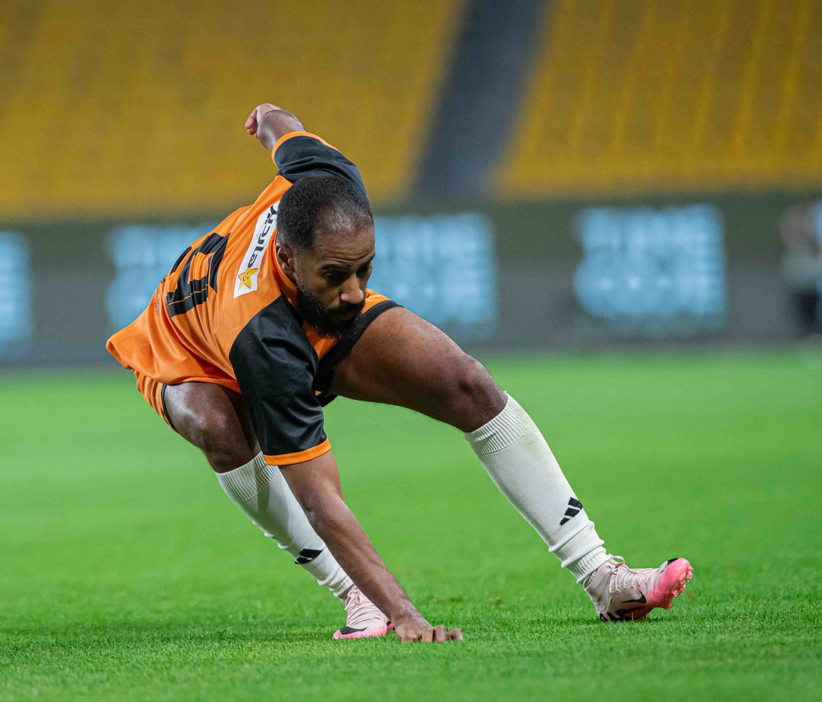 FCM0DY's tweet photo. سلطان الليالي الكبيرة ⭐️🐅🧡🔥 https://t.co/aWhBctX0Xo