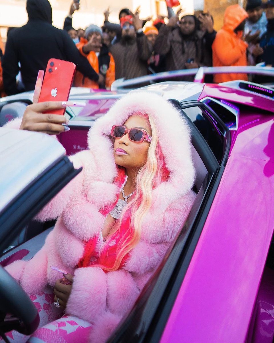 OnikaMaj's tweet photo. Nicki Minaj filming her Music Video We go up (2022). https://t.co/qUs5a0VmcU