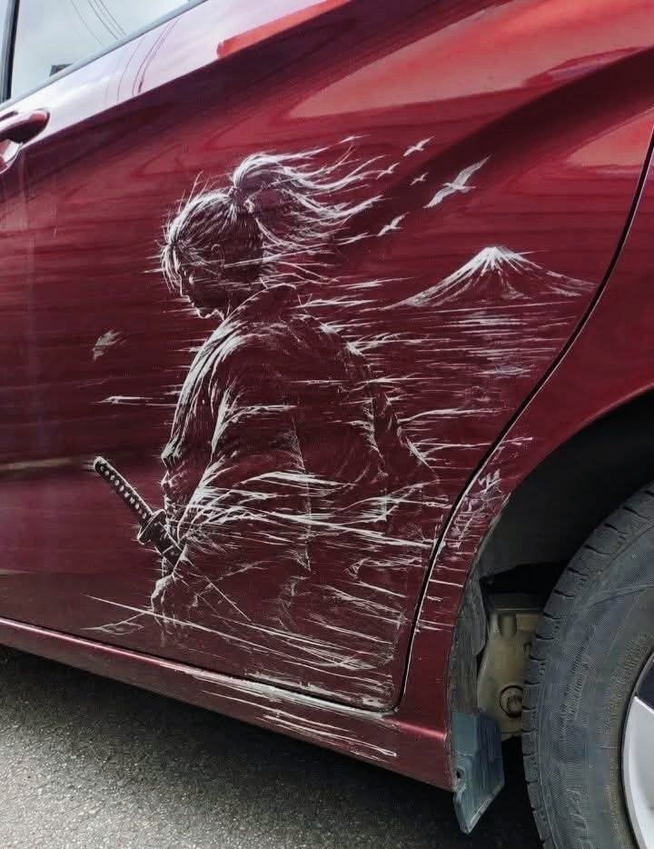anime_shots's tweet photo. Imagine if someone did this to your car https://t.co/lrCqXGGPCs