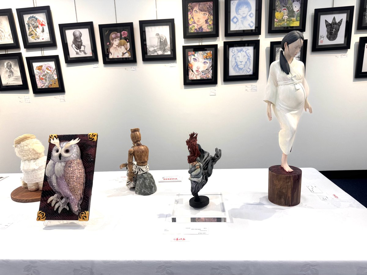 spanart_gallery's tweet photo. 【labyrinth vol.03 色紙絵展】

6日目オープンしました✨
会期は明日8月８日17時まで！！

この色紙絵展のために描きおろされた作品を一堂に展示・販売中です。
ご来場をお待ちしてます。

有楽町駅 東京交通会館 地下1階
ゴールドサロンにて
8月８日17時まで開催中です。
https://t.co/LIM4IcYuh8

通信販売でもお問い合わせ受付中です。
https://t.co/glfpxfZN5l

会場では公募作家の作品も展示・販売中です。
人気投票にもぜひご参加ください✨

#ラビリンス展
#Labyrinth展
#色紙絵展