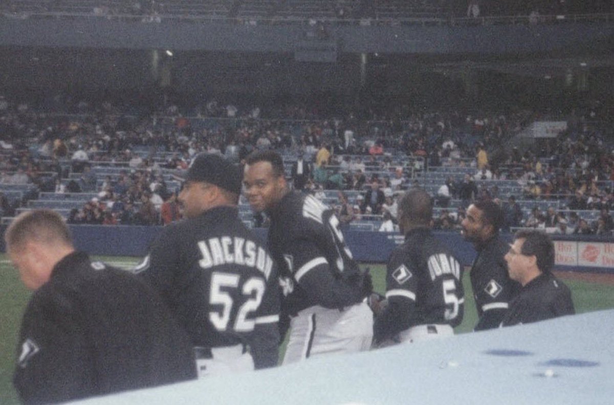 RandyNYGiants's tweet photo. @TheBigHurt_35  Will you have any East Coast signing appearances this year ? 
I have a photo I took at Yankee Stadium on my 14th birthday that I’d like to get signed. https://t.co/KLnO2KeRxJ