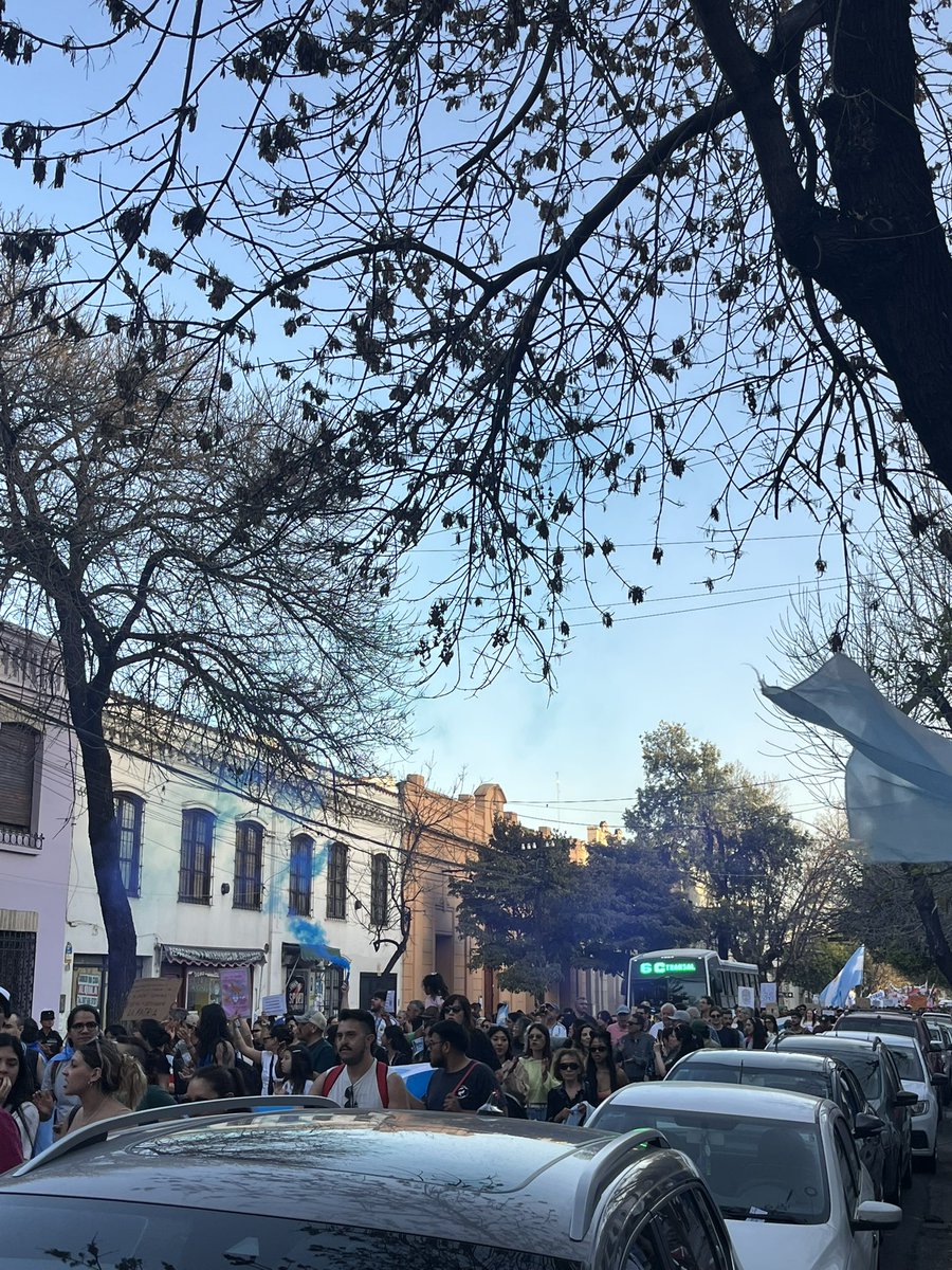 claruchitarada's tweet photo. Qué grande el 6C apoyando a la lucha popular https://t.co/cVeGwELBda