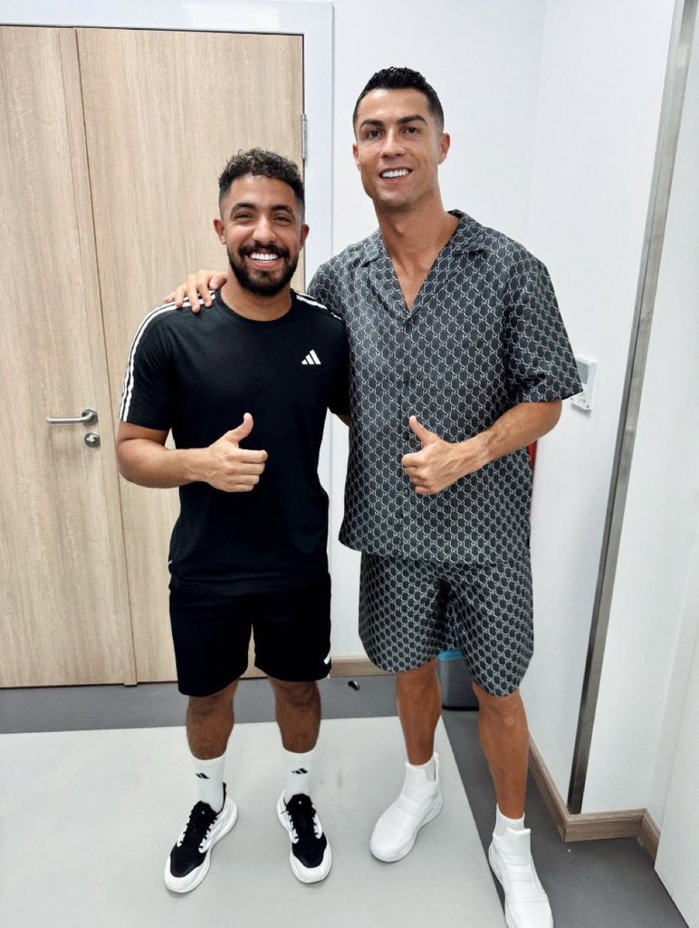 ByanNassr's tweet photo. 🚨🚨🚨🎙️- هتان باهبري:

النصر فريق كبير وعالمي 

قبل انتقالي للهلال كنت أتمنى الذهاب للنصر 

بعد تعثر مفاوضاتي مع النصر ، قلت لوكيل أعمالي وش الخطة الثانية؟

قال الهلال هو الخطة "B" https://t.co/cu2IB9T2MN