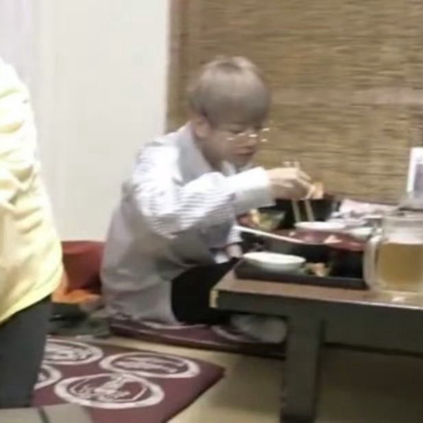 bbbhyunn's tweet photo. 🪄🍧🧁🍰🍥🍦🥛🥠🥚✨ https://t.co/D18mrq9jeV