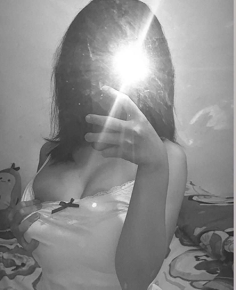 ngocbitchmvpt's tweet photo. Ước gì có ai chat dâm vớiii bé https://t.co/6qcFlfRPHZ