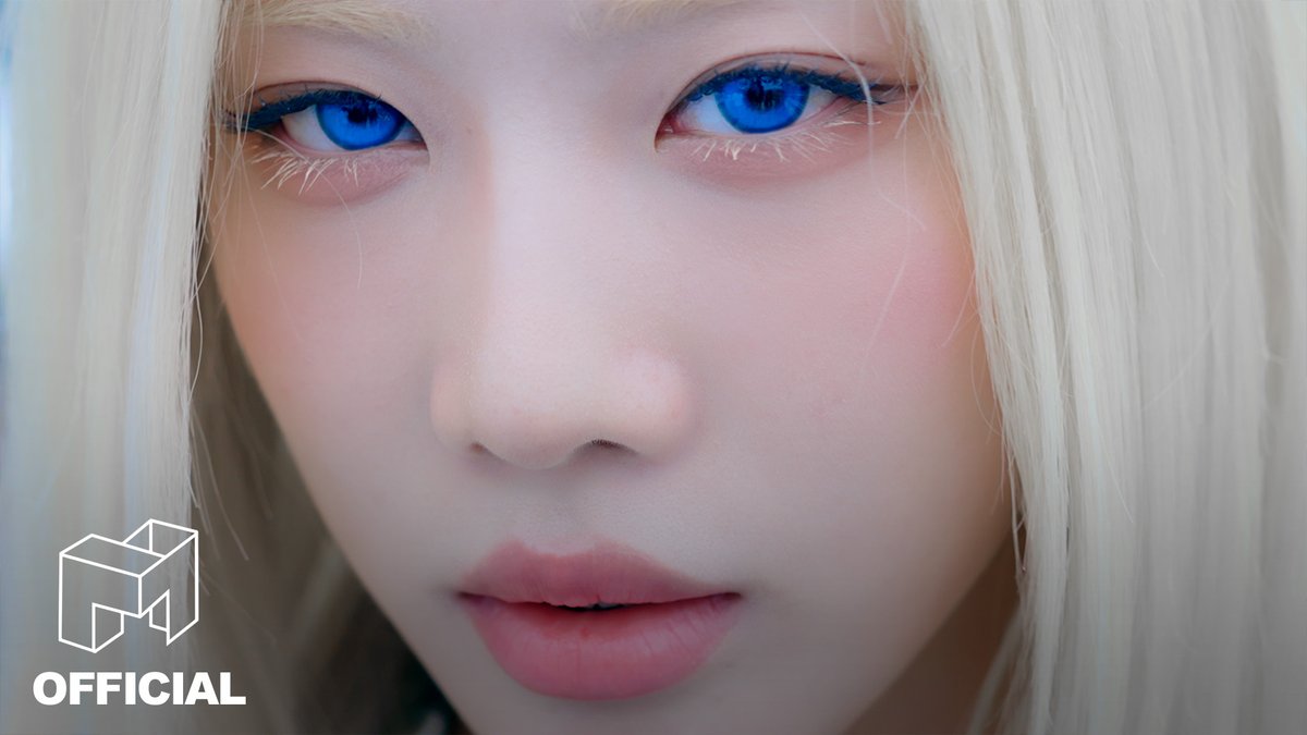 official_artms's tweet photo. ARTMS 'Blue Blood' Visualizer

https://t.co/gy8r30TrK5

Pre-save
🔗https://t.co/apSkwOwPcH
Spotify Countdown Page
🔗https://t.co/QESrEH9jdJ

#ARTMS #아르테미스 #OURII
#Blue_Blood #Hyper_Ego https://t.co/g87KSTY96h