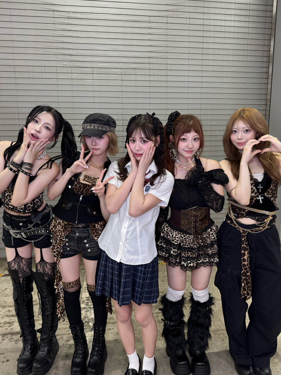 benny7_official's tweet photo. ＼TGC teen 2026 ／

#代田萌花 さんと
TIKTOKコラボ動画と
お写真撮らせていただきました🌻

ありがとうございました😽.⋆◝✩

@Moka_uran 

#TGCteen2026 
#BENNY_紅 https://t.co/XkI79kpNN3