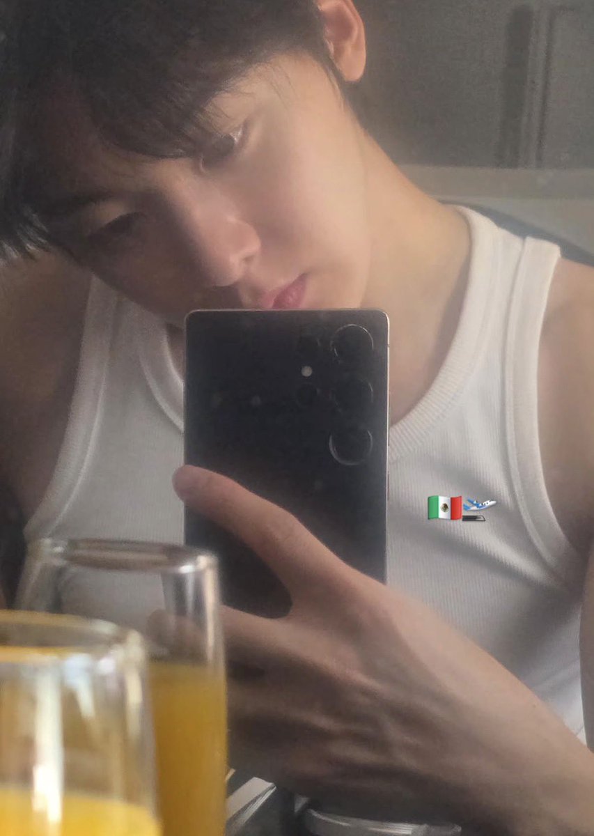 astrosafeplace's tweet photo. Sanha ya viene a México🥹💛🇲🇽

#윤산하 #YOONSANHA https://t.co/SerJ6J6E0C