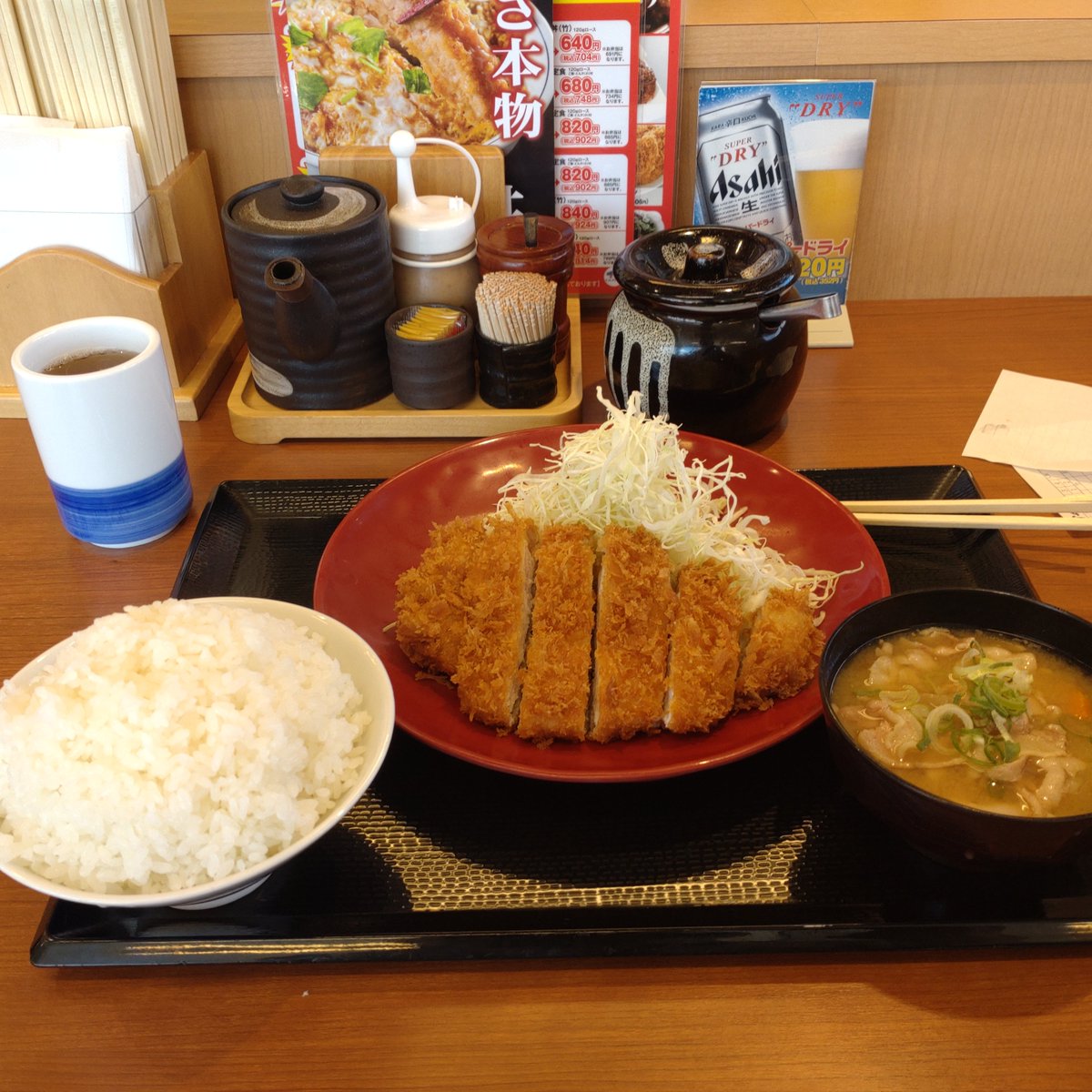 elevensword1963's tweet photo. もちろんご飯大盛り

#かつや https://t.co/8T8tzynozr