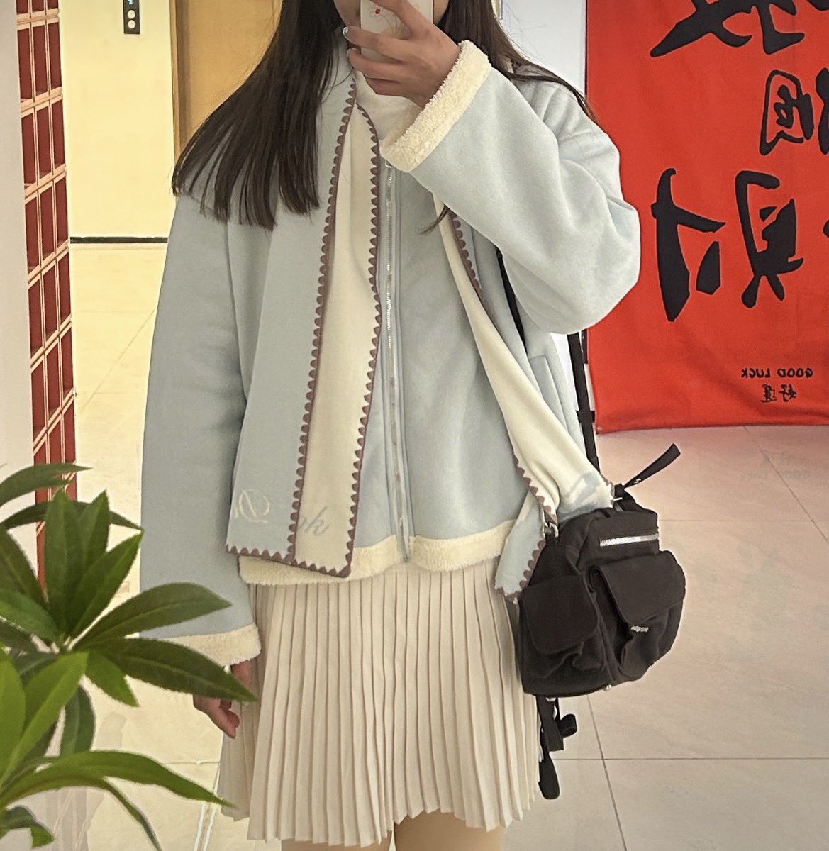 jimojik's tweet photo. ส่งต่อ https://t.co/dRZEfyxjpE --- Cotton candy scarf ผ้าพันคอผ้าไหมพรม ทอลายโบว์ 

สีฟ้า 300 รวมส่ง ใส่ครั้งเดียว สีสวยมาก

#ส่งต่อdailylook #ส่งต่อเสื้อผ้า #เสื้อผ้ามือสอง #โล๊ะตู้เสื้อผ้ามือ2 #ส่งต่อเสื้อผ้ามือ2 #เสื้อผ้ามือสองสภาพดี  #ส่งต่อเสื้อกันหนาว #ส่งต่อเสื้อโค้ท https://t.co/19EB2sfsKl