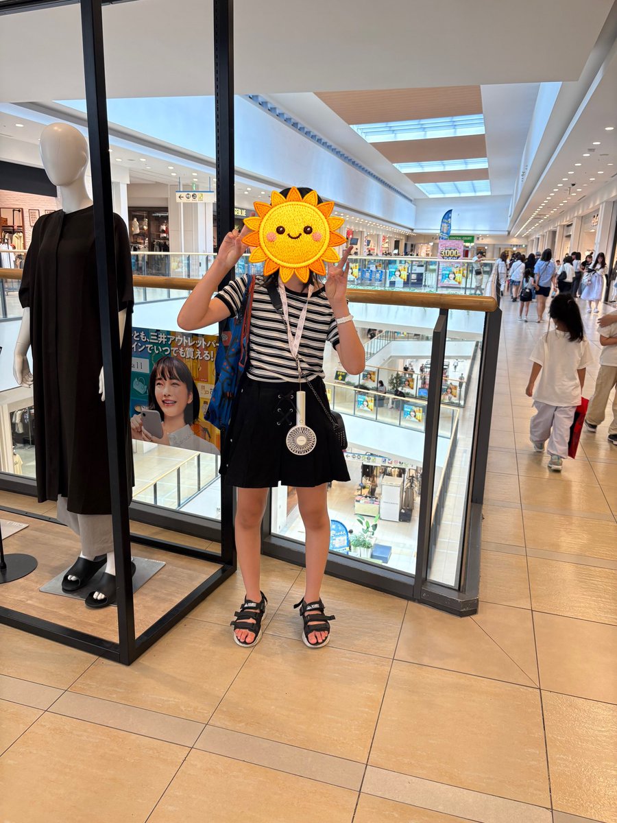 moramora877's tweet photo. 購入できました🎫✨(ららぽーと横浜、現時点で購入数制限なしとの事でしたが前に並んでた3人ともRYUJIの前売り購入だったのでポスカ目当てなら早め推奨です) #RYUJI #萩原利久 https://t.co/PWrbqSUAUR