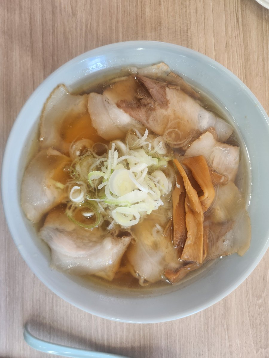 tchluo's tweet photo. 부산시청 찬찬라멘
쇼유라멘 11000
차항(볶음밥) 5000

맛있게 먹었습니다. https://t.co/MYi04DovGL