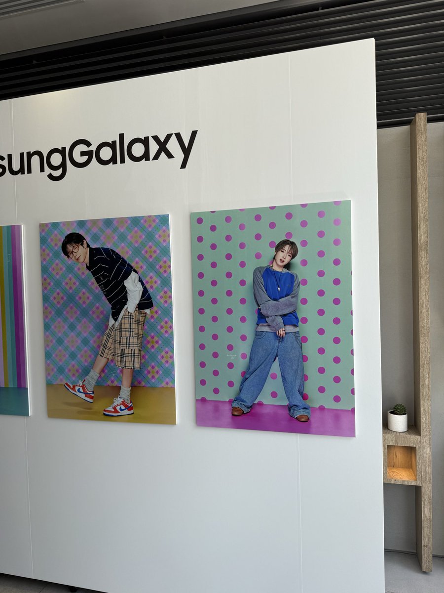Ari_Iwa's tweet photo. #GalaxyHarajuku #GalaxyZFold8 #折りたたみスマホならSamsungGalaxy #NCTWISH

ライブに役立ちそうなものばっかりだった！.｡ﾟ+.(*''*)ﾟ+.ﾟ

いつか欲しい！ https://t.co/A8GKtw648I