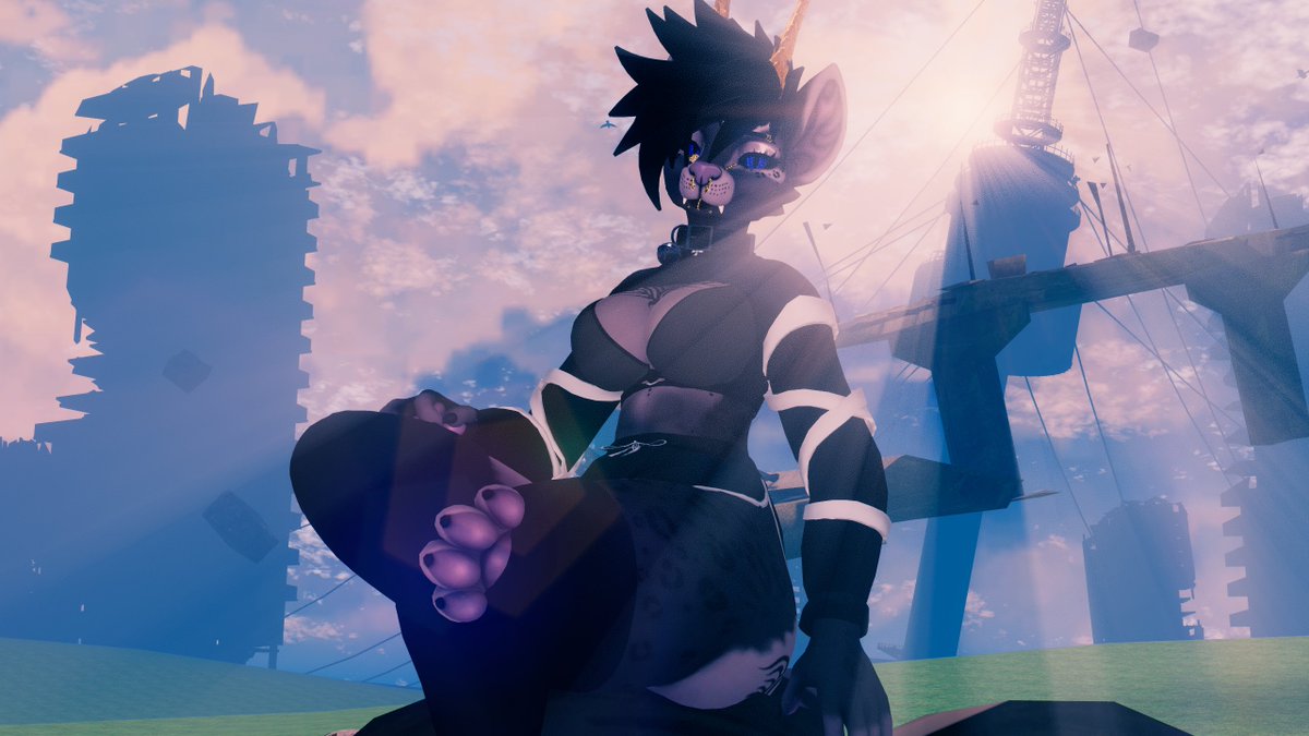 Stray_Shinku's tweet photo. Y’all mainly follow me because of my NSFW content, but I’m in love with these random shots I took.

#VRChat #hyenafurry https://t.co/azw6gc27WH