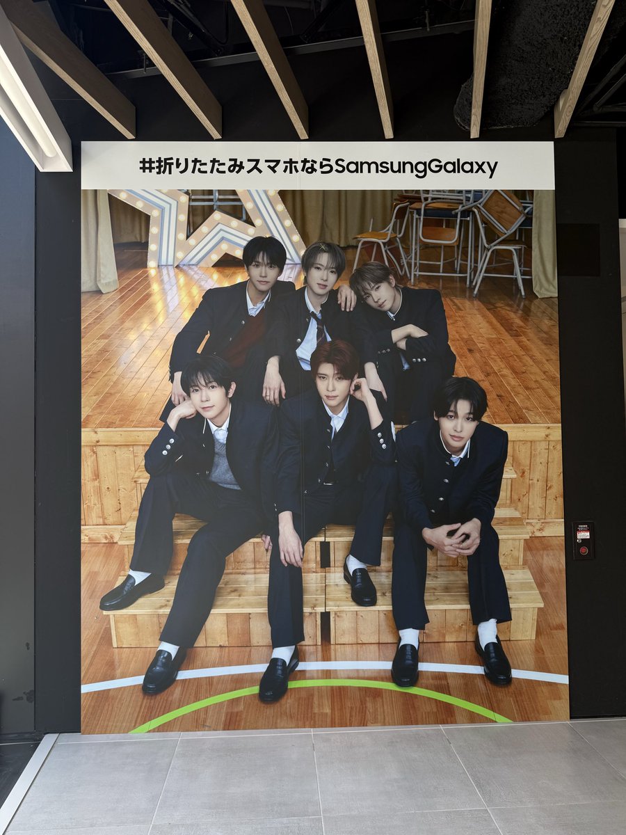 Ari_Iwa's tweet photo. #GalaxyHarajuku #GalaxyZFold8 #折りたたみスマホならSamsungGalaxy
折りたたみスマホはガラケーを思い出させられるような作りで可愛かった(*⃙⃘˙꒳˙*⃙⃘) https://t.co/ZIz7wGddCd