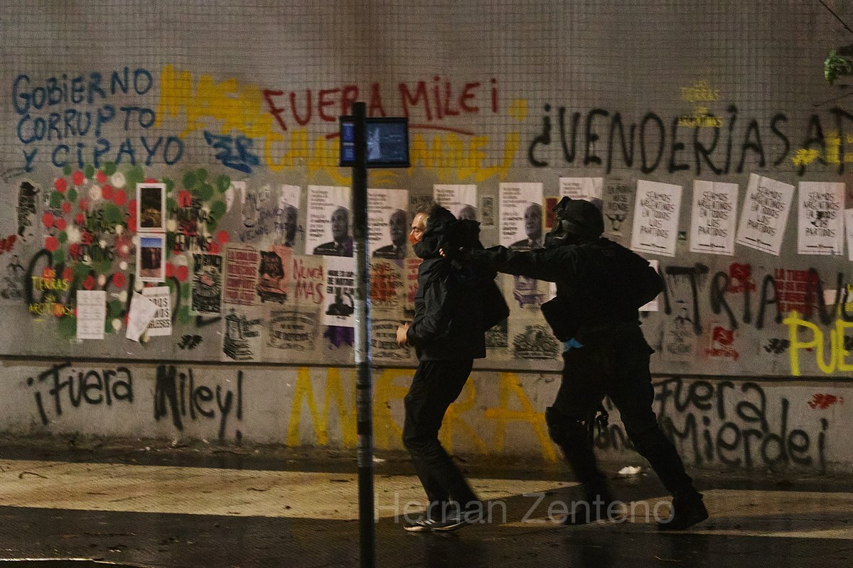 Zenteno333's tweet photo. Ya todos vieron por la tele lo que pasó pero por las dudas les ofrezco una partecita de otra mirada. Mas fotos en Insta. https://t.co/8jhRQlBkwM