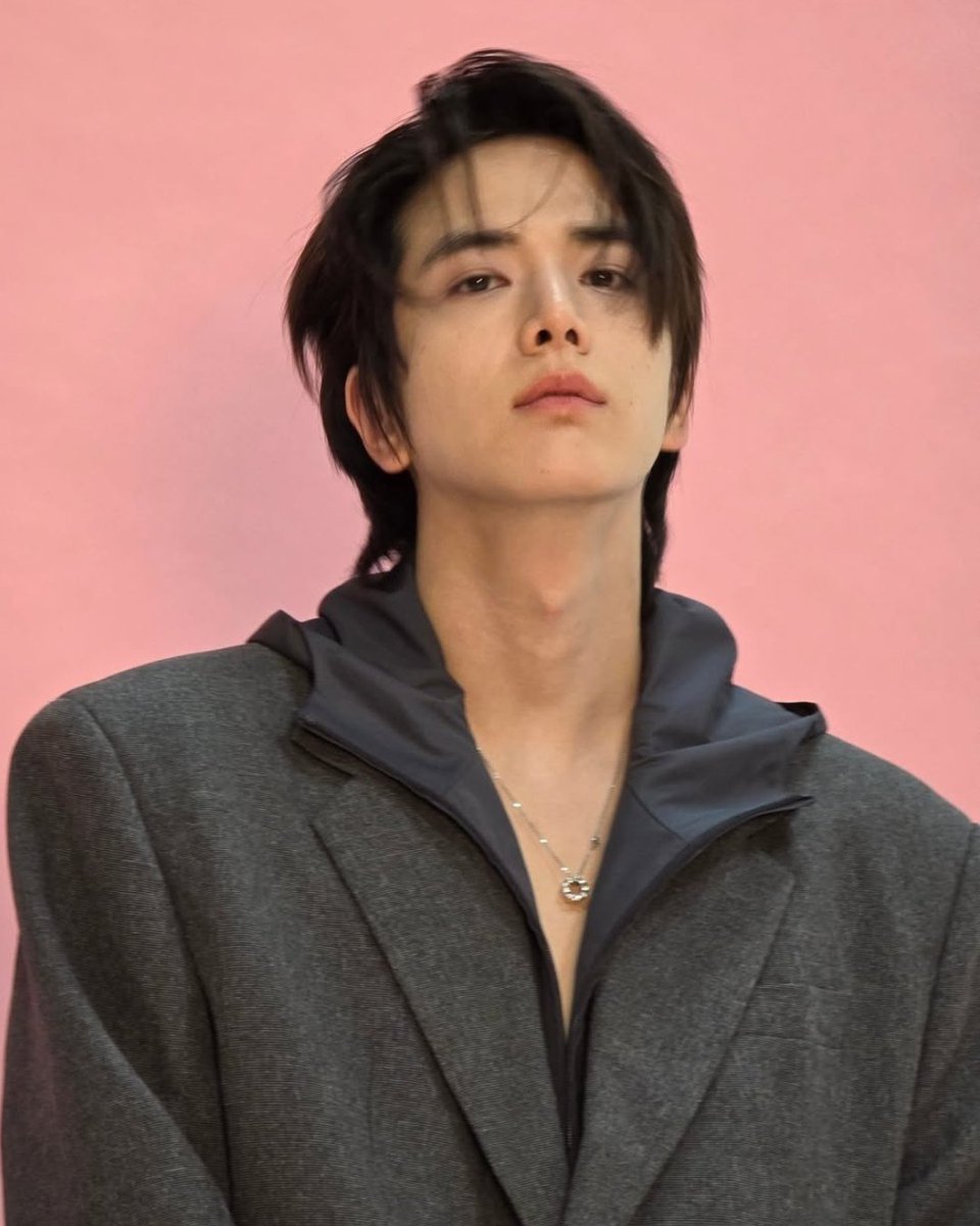 GTTOUR_Global's tweet photo. [HALLYU NEWS]

#THEBOYZ #Younghoon has signed an exclusive contract with #NamooActors and will continue his activities as an actor.

Since his debut, Younghoon has been pursuing both group activities with THE BOYZ and acting projects. With this new contract, he is expected to further expand his career as an actor.

Meanwhile, THE BOYZ members are expected to continue their group activities under a new label, while pursuing individual activities through their respective agencies.

---------------------------------
👇Follow us for the latest K-pop updates and concert ticket reservations!🎫

Book Now 🔻
https://t.co/lACXSknkGv

For any inquiries 🔻
WhatsApp ➡️ https://t.co/znG4U8kcJY
KakaoTalk ➡️ https://t.co/2VEWGfvCFc

Link also in bio!🔗