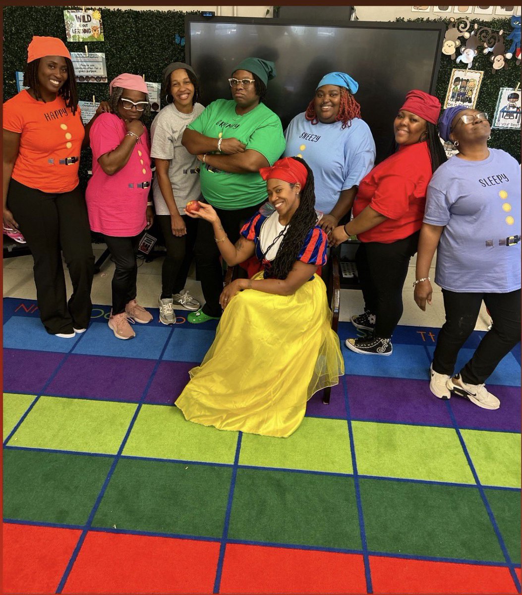 LiesbethNatasha's tweet photo. Safe to say… our Woodridge ECE team understood the assignment. 🤭📚💙💛
#FPCSWD
#FriendshipsJourneyto30 
#OneFriendship
#AspireMore
@FPCS_Woodridge
@FriendshipPCS https://t.co/qX4P53fmMo