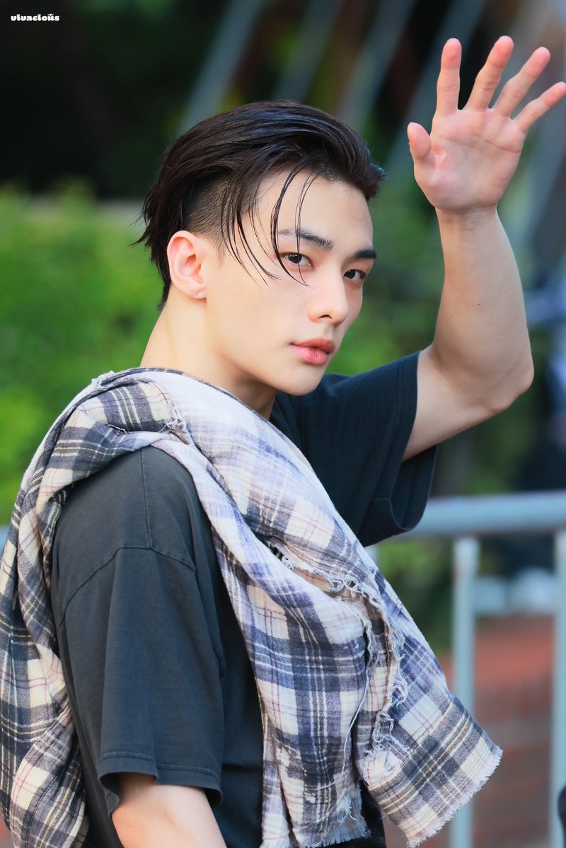 shwangjn's tweet photo. https://t.co/k3KT4jfNKh