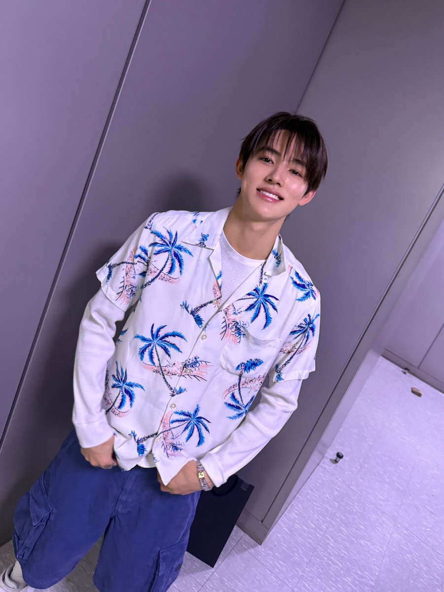CORTISINDONESIA's tweet photo. [260807] INSTAGRAM

udah seru-seruan bareng di 코캉스? 🏖️

#CORTIS #코르티스 #SEONGHYEON #성현 #GREENGREEN
🐼 https://t.co/kkX9fzz0hi