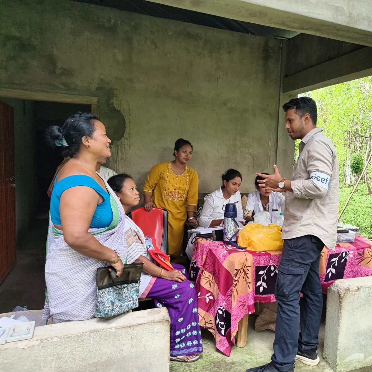 UNICEFIndia's tweet photo. An anganwadi center is where a two-year-old is weighed, where a pregnant woman gets her supplement, where immunization outreach happens, and where early learning begins. Every week one stays shut, all that stops!

UNICEF India is supporting ICDS functionaries and frontline workers in Assam to restore nutrition and early childhood services for children under six, pregnant women and mothers.

#AssamFloodResponse @CMOfficeAssam @nhm_assam @sdma_assam