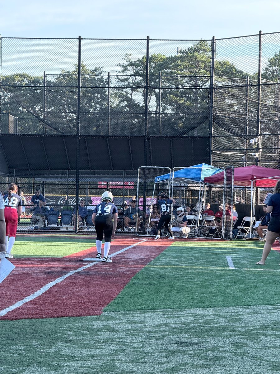 lilly_bifulco29's tweet photo. Thank you @HRollSoftball for a great camp! I met coaches from many high academic schools and connected with some great softball players! Thank you coaches for some great feedback.

@mavericksfpnj @heyitsCoachJP @SoftballDown @LineDsoftball @IHartFastpitch @ExtraInningSB https://t.co/QWlsO26fFs