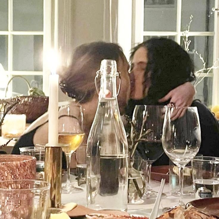 rottencherubic's tweet photo. girls night. https://t.co/2tSAVxDyPx