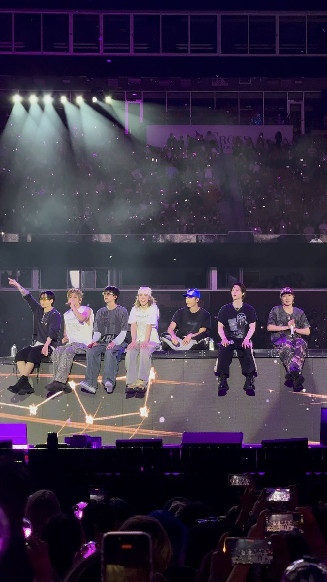 jkologist's tweet photo. my seven i love you forever and ever https://t.co/ntgJkgN8NF