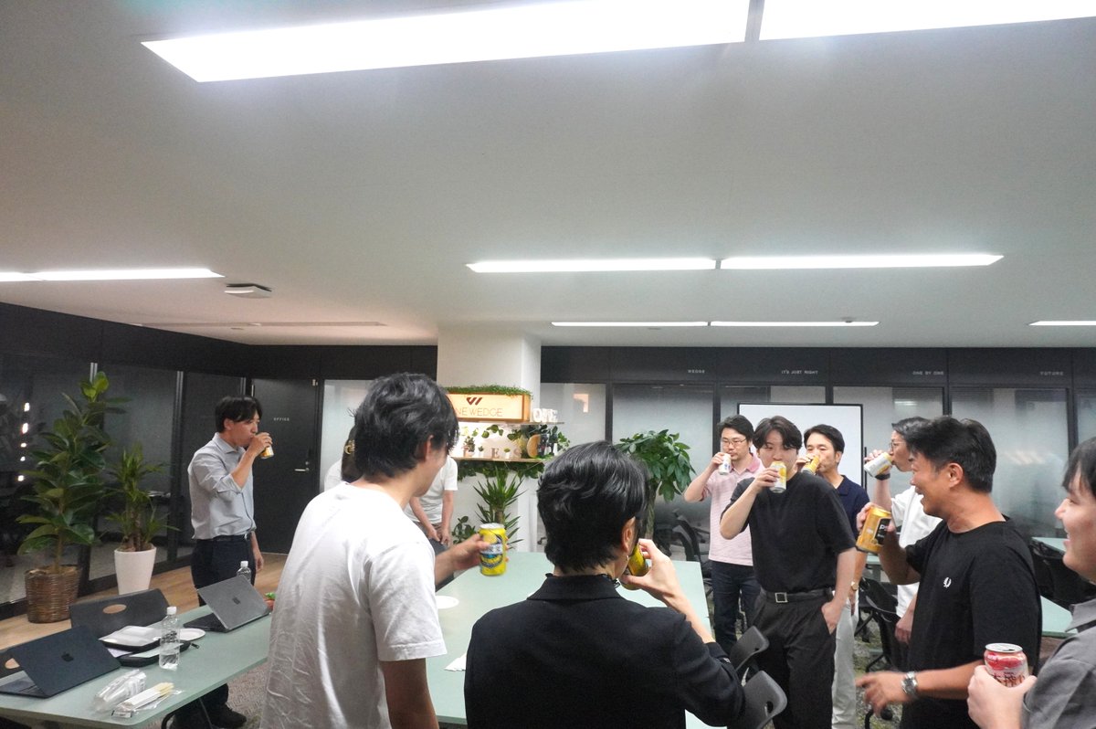 ONEWEDGE_inc's tweet photo. 【60名⇒100名超の壁】 昨日、Nicop代表の影山氏×弊社代表橋田との対談イベントを開催🗣️
どう組織を拡大させたのか？ 実は、採用で変えたのは「媒体」ではありませんでした。試行錯誤のリアルな話に頷く参加者の方も多数。皆様、お越し頂きありがとうございました！ #Nicop #ONEWEDGE https://t.co/tXQKh1APrD