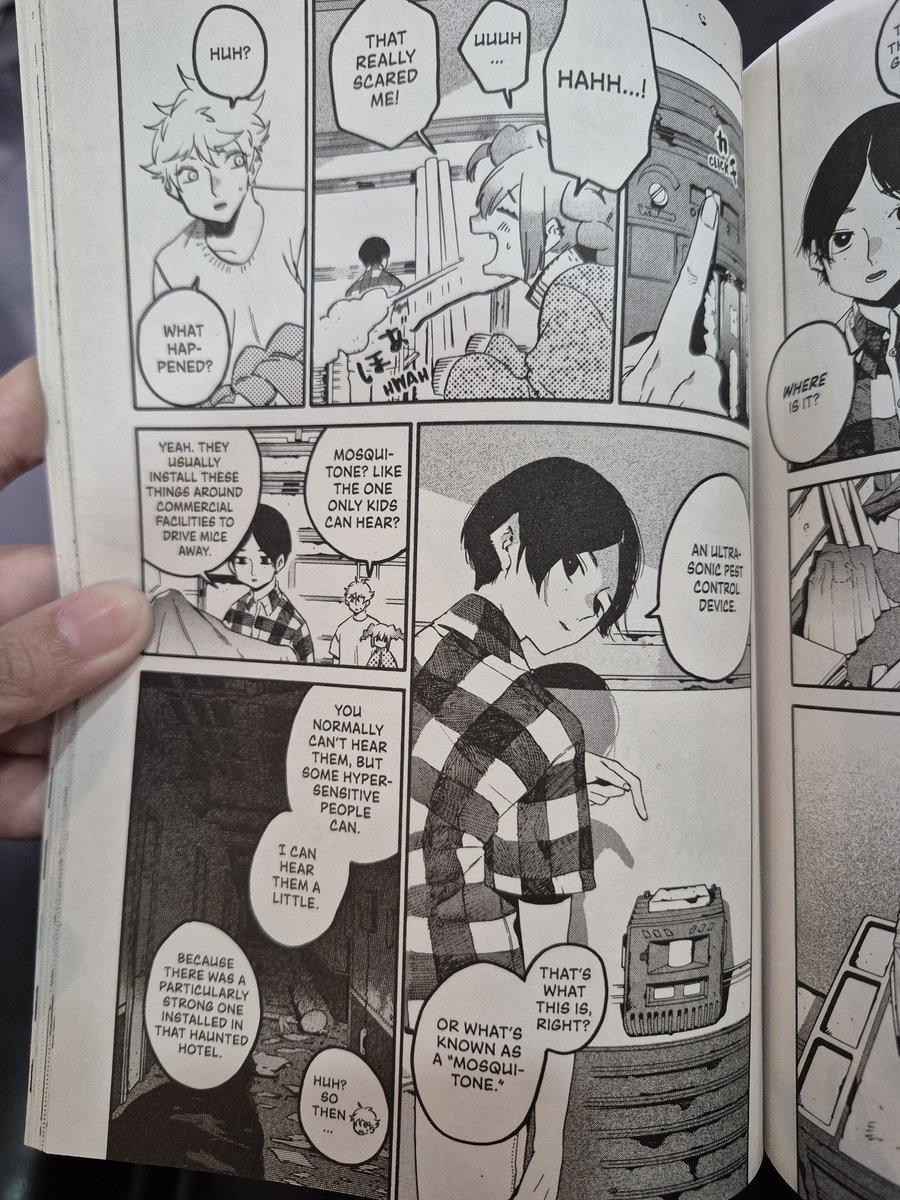 aoiinfinity's tweet photo. something similar happened to me when i was in jp
i had been in line for a festival event since 8 am on my feet till 12 w out any food or water
also had been carrying my lugagge bc i had to switch hotels
when i was buying food and going to the washroom
i can hear a loud high-- https://t.co/QtWXj0cpkc