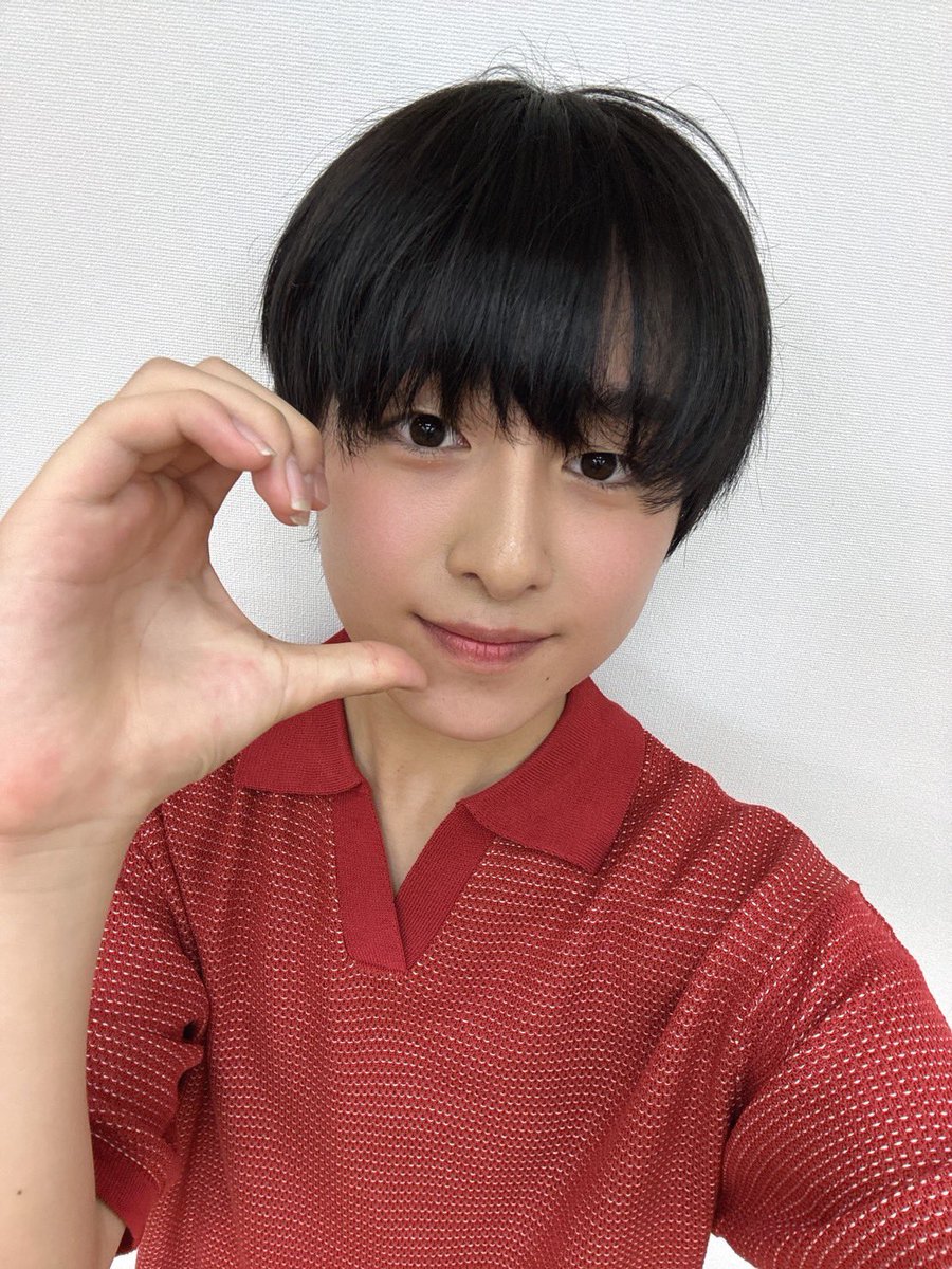 a_yu_a_yu_y's tweet photo. 🎤大阪校タレント歌ってみた🎤
歌う機会をいただけたので
挑戦してきました。
大好きな『カナタハルカ』を歌わせていただきました！またいろんな曲に
チャレンジしたいと思います！
#テアトルアカデミー大阪校
公式TikTok、Instagramを
是非チェックしてみてくださいね！
#山本歩夢　#RADWIMPS さん https://t.co/fJ1MBRXDTv