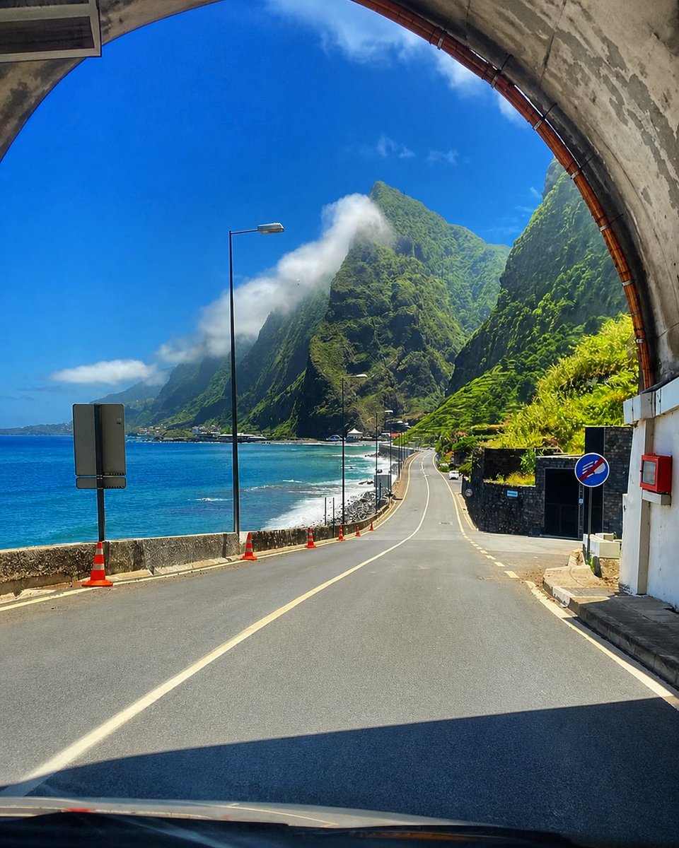 orbivelle's tweet photo. the world opens up from here https://t.co/b6HMLGzFCa