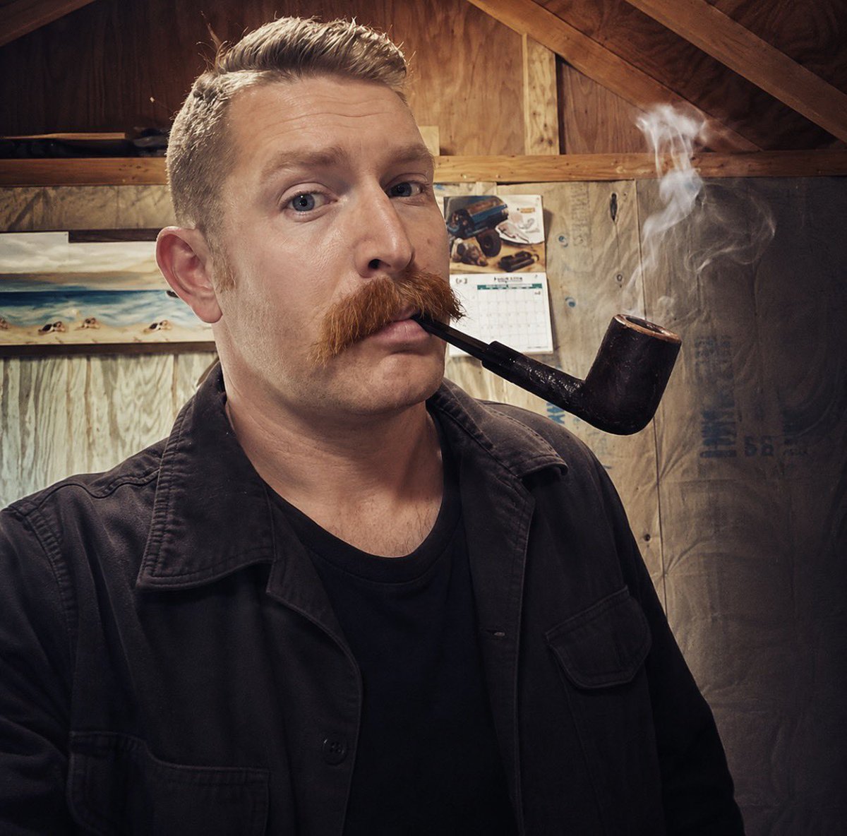 BurgerBoss00's tweet photo. #pipe #smoking #mustache #garage https://t.co/gz7dLdPfaH