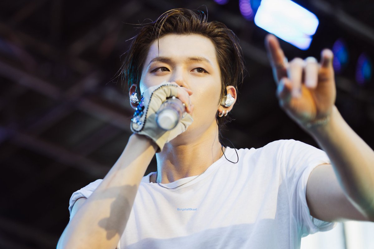 crystall8ksat's tweet photo. 260806 Z100 Summer Bash - YEONJUN
Shot for Ampersnd Media
#Z100SummerBash #YEONJUN #최연준 #YeonjunZ100SummerBash https://t.co/L3nxoNDpxQ