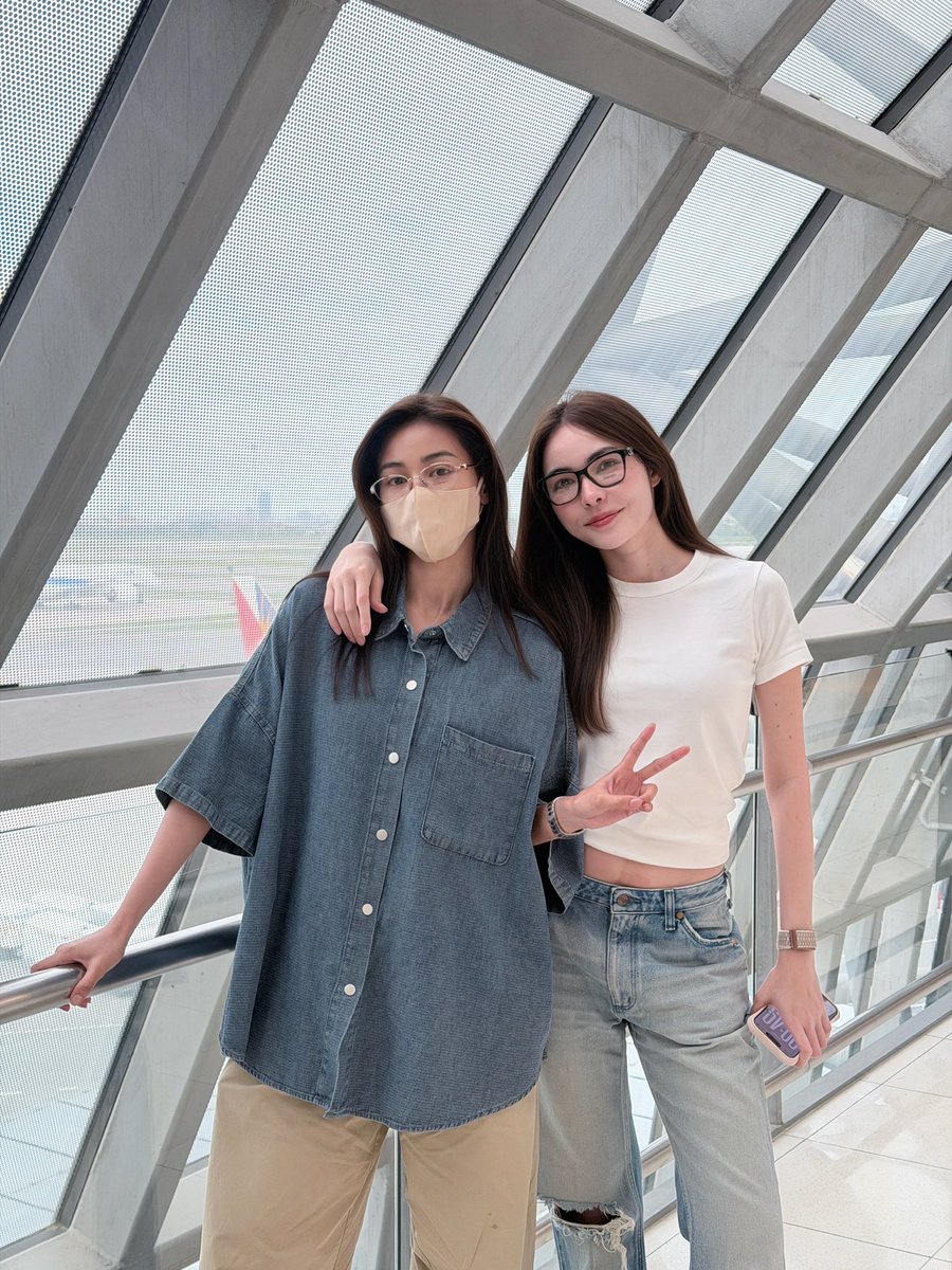tn_tomindy's tweet photo. แบ่งโพชัดมาก 🥰😊

#อิงล็อต #englot https://t.co/OlpqYwveRB