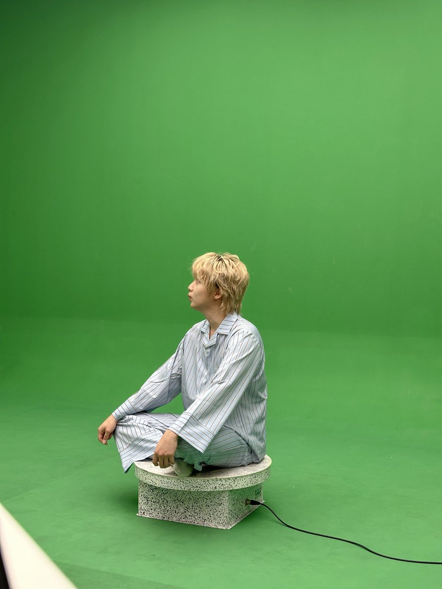 jeongsewoon_twt's tweet photo. 여기에서는… 한 장씩 확인해 보세요! ☺️

🔗 https://t.co/xnA8vb3SyR

#정세운 #JeongSewoon 
#TooMuch https://t.co/etm5Dp5u7Q
