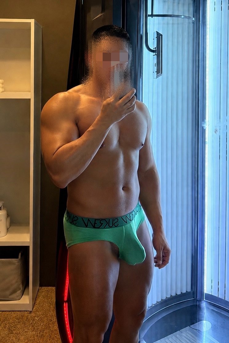 19dmul's tweet photo. 앞섬커보여서 헬스장갈때마다 애용하는 팬티😁 https://t.co/ZPkDI10p28