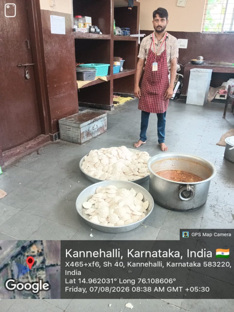 MdrsItagi's tweet photo. Breakfast 
#SocialAudit_SWDMeals 
#Socialwelfare_karnataka https://t.co/f0ItSZsCjg