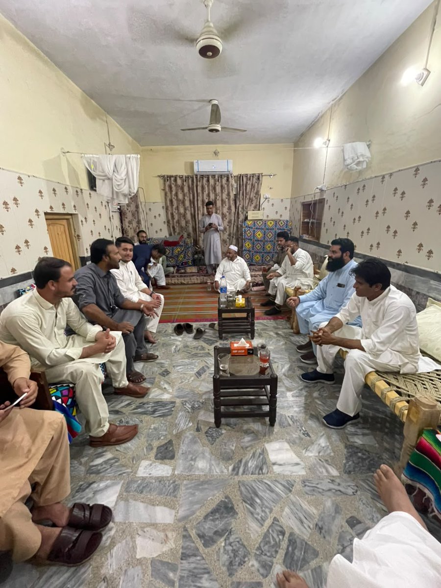 RiazFighter's tweet photo. میٹنگ/ویزٹ ضلع چارسدہ
شکر الحمد اللہ، مجھے عوام راج تحریک کے صوباٸی رہنماٶں، معزز مہمانوں اور کارکنان کی خدمت کا موقع ملا
 اللہ پاک سے دعا ہے کہ عوام راج تحریک کو خلوص، اتحاد اور خدمتِ خلق کے جذبے کے ساتھ عوام کی خدمت کرنے کی توفیق عطا فرمائے
 آمین
@NASIR001AFRIDI
 #عوام_راج https://t.co/ipdrmc8ceo