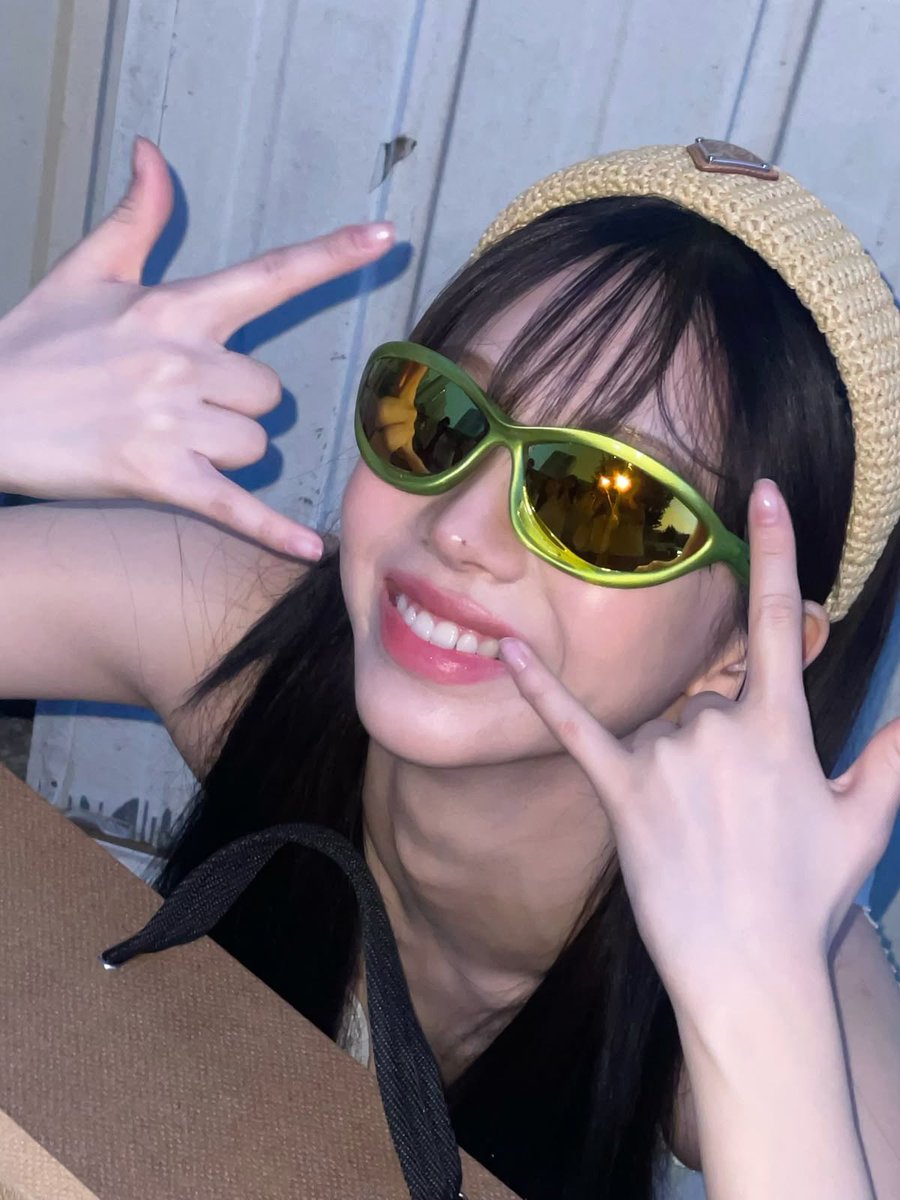 onigiripicks's tweet photo. day two of looking for more interactive moots

hi, i'm giri  ˃̵ᴗ˂̵ 

—  she/her  ,  22  ,  🇯🇵🇵🇭
—  not  new  to  #stantwt  &amp;  #kpoptwt
—  ult  groups  :  aespa  ,  svt   &amp;  enhypen
—  multistan

[  reply  if  you'd  like  to  be  moots  ]

💙 or ⟳ are highly appreciated .ᐟ https://t.co/28Ovf3rbsc