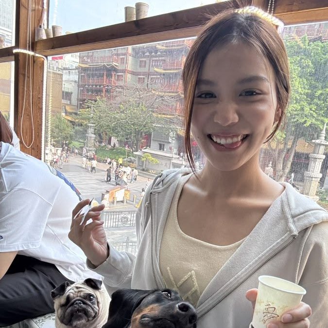 rmjangdesu's tweet photo. สดใสเผื่อคนทั้งโลกเบยยยย ขี้โกงมาก🥺 https://t.co/nU6AwiEeQp