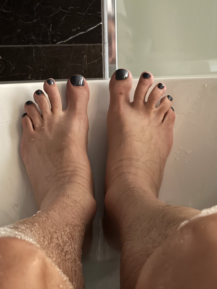 FootMasterTom's tweet photo. #MensFeet #MaleFeet #FeetPics #Soles #FootModel https://t.co/uPJbjIPg6X