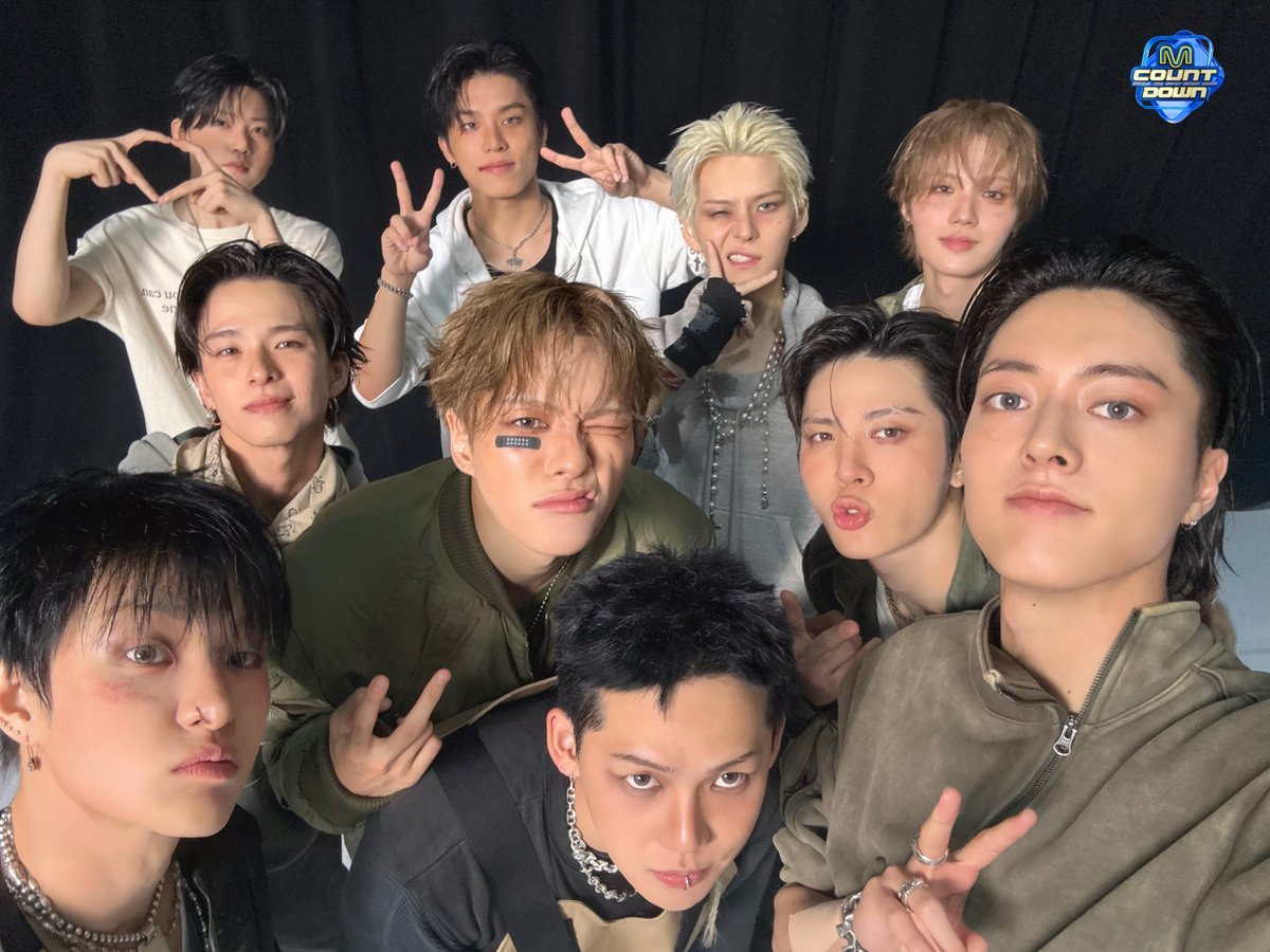 justmesofea's tweet photo. @nyangkyuu SIXFINITY WITH TREASURE
#TREASURE6thANNIVERSARY
#트레저와함께한6년
#TREASURE @treasuremembers https://t.co/DOzQbX3tDP