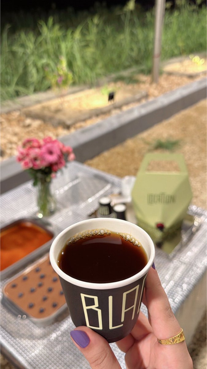 ah_a0977's tweet photo. 📸☕️💜 https://t.co/Gf1HwCjL48
