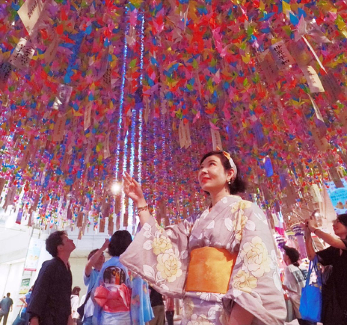 Ann_iTravel's tweet photo. 🎋【東北三大祭り・第二弾】仙台七夕まつり✨ 約400年の歴史を誇る日本有数の七夕祭り。色鮮やかな吹き流しが街を彩り、夏の仙台が幻想的な景色に包まれます。今年の夏は東北ならではの感動を体験しませんか？🌟
#仙台七夕まつり #東北三大祭り #仙台旅行 #東北旅行 #日本旅行 https://t.co/TAZtgzEac7