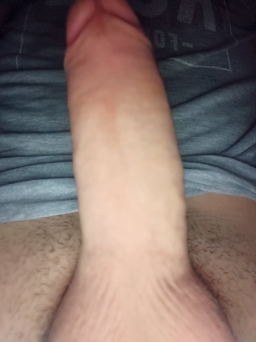 sebas2323_'s tweet photo. 🍆🫦🍆 https://t.co/tErmsJtvbp