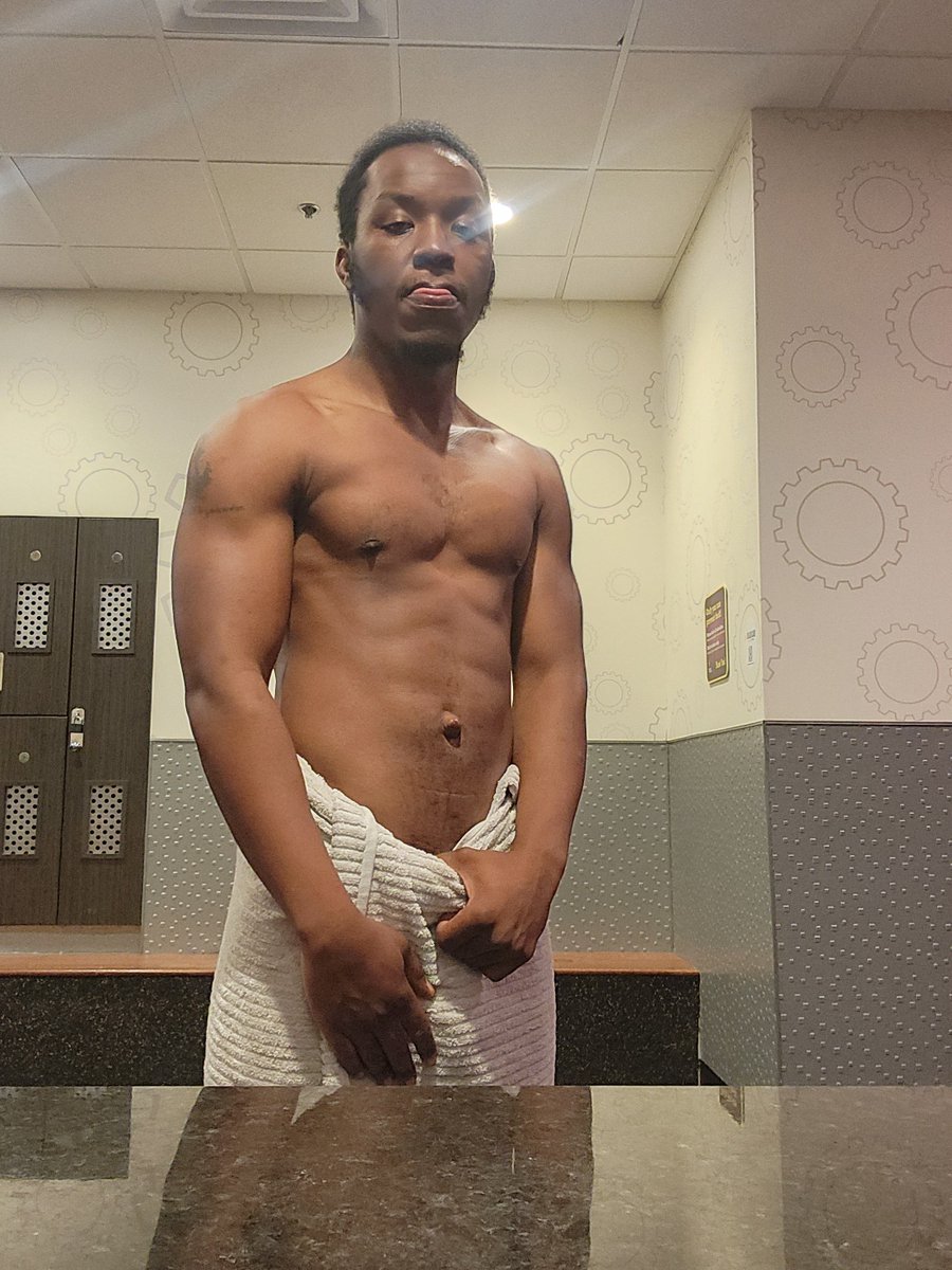 lee_khnaniel's tweet photo. Just left the gym wish a bbw was ready to receive this bbc 🤔 https://t.co/wgLsNIdbH1